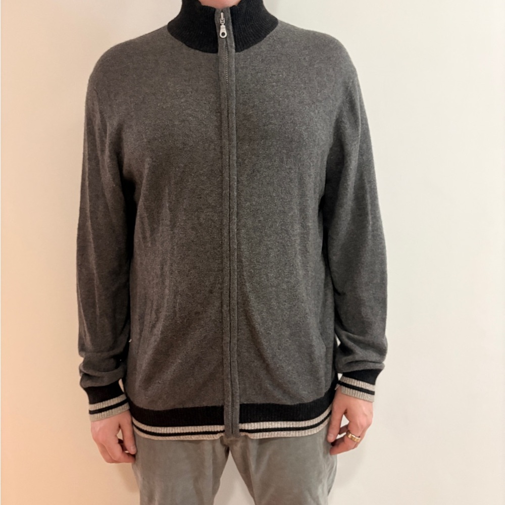Neiman Marcus Grey Cashmere Zip-Up Sweater
